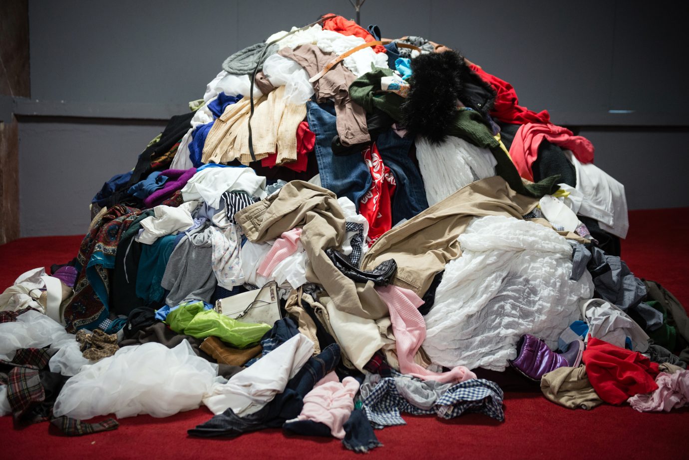 pile-of-clothes